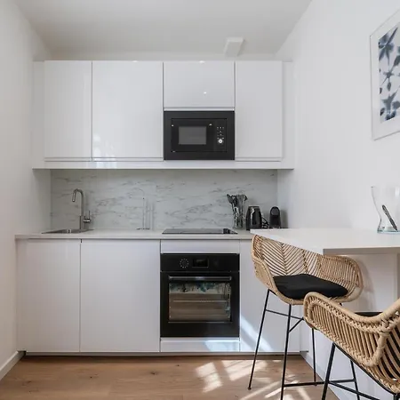 Porthalet Apartament *